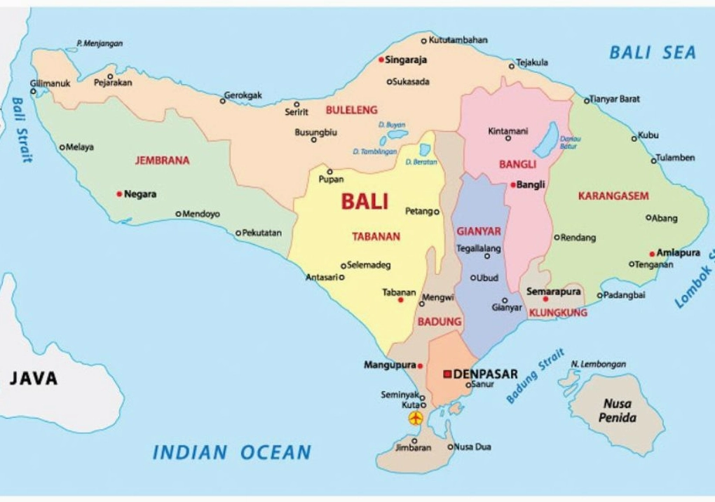 Bãi biển Kuta Bali với hoạt động lướt sóng