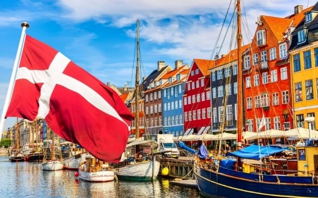 Bến cảng Nyhavn đầy màu sắc