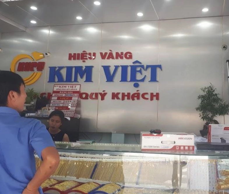 Biển hiệu cửa hàng vàng