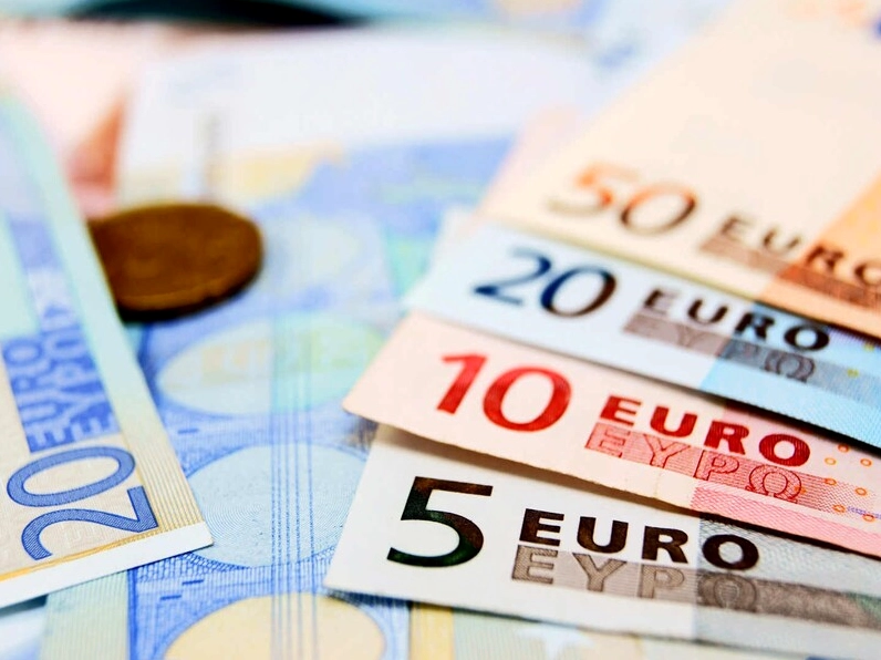 Biểu đồ tỷ giá Euro
