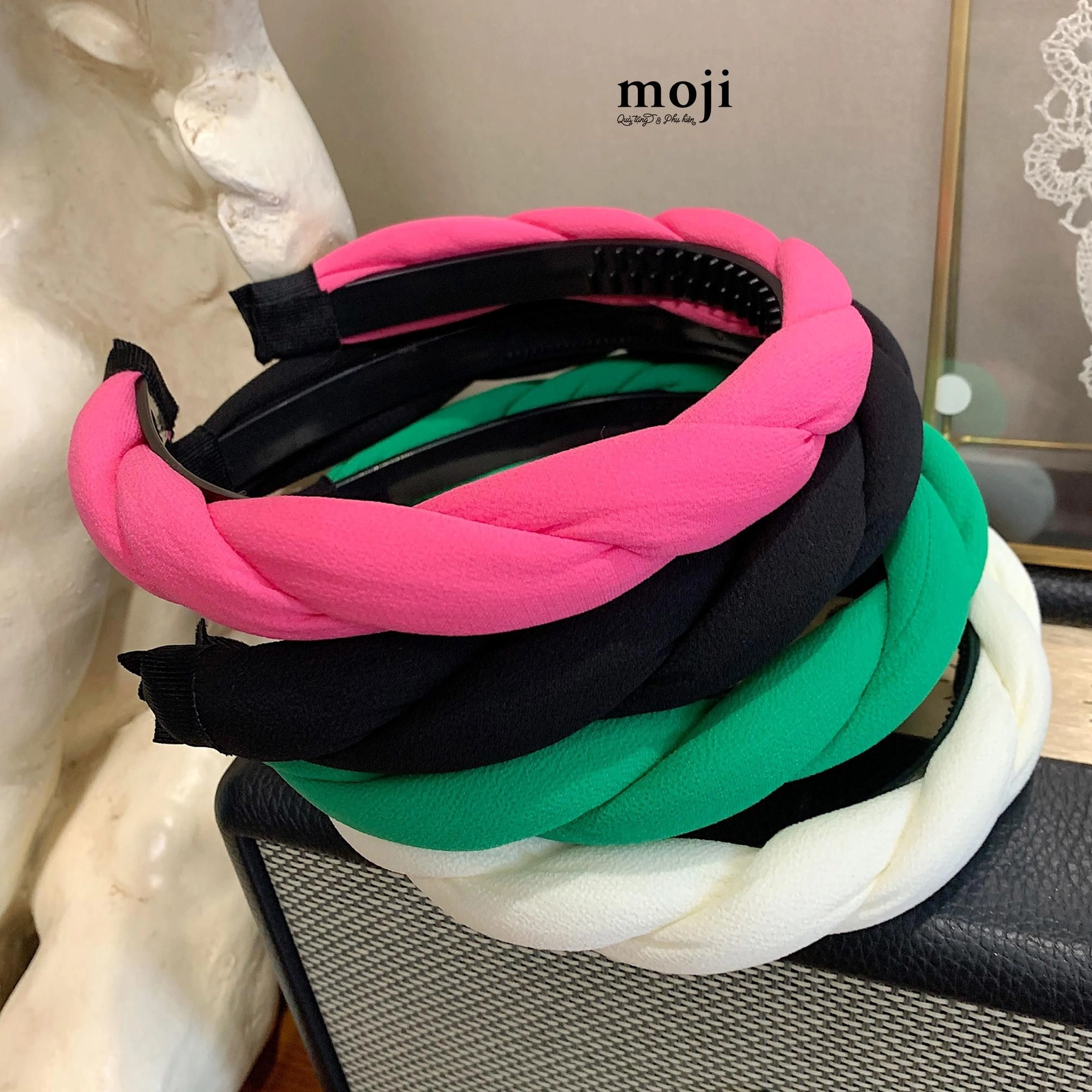 Bộ sưu tập băng đô nhiều màu sắc