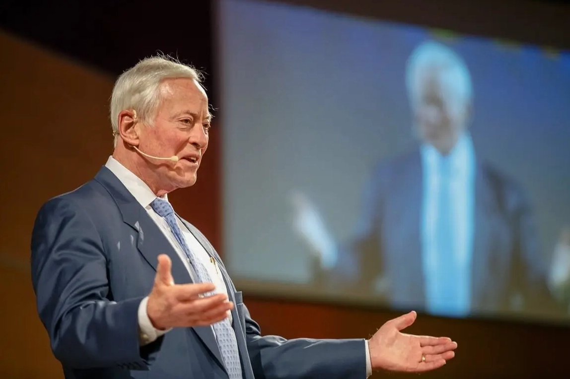 Brian Tracy chia sẻ tại một sự kiện