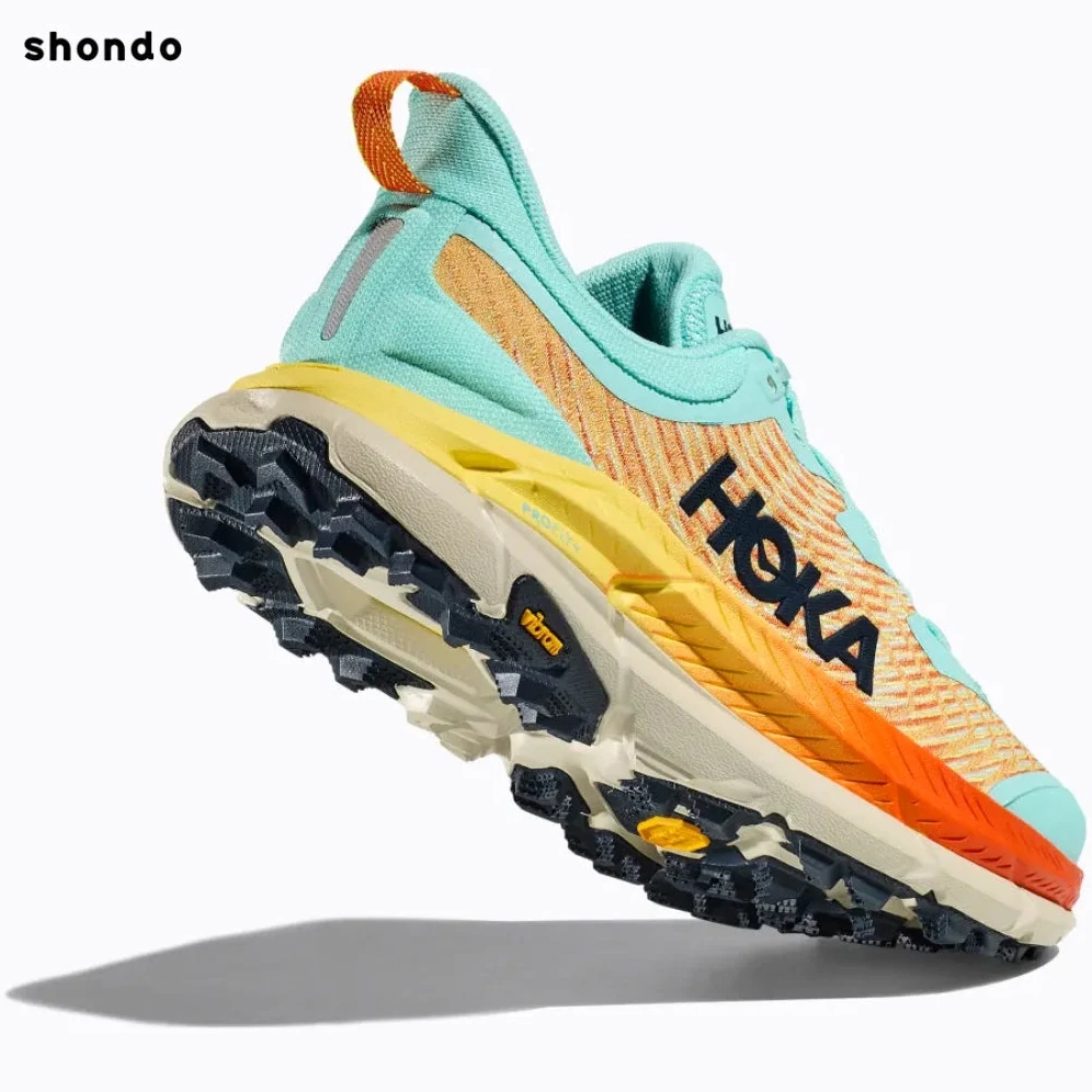 Cận cảnh đế giày Hoka công nghệ cao