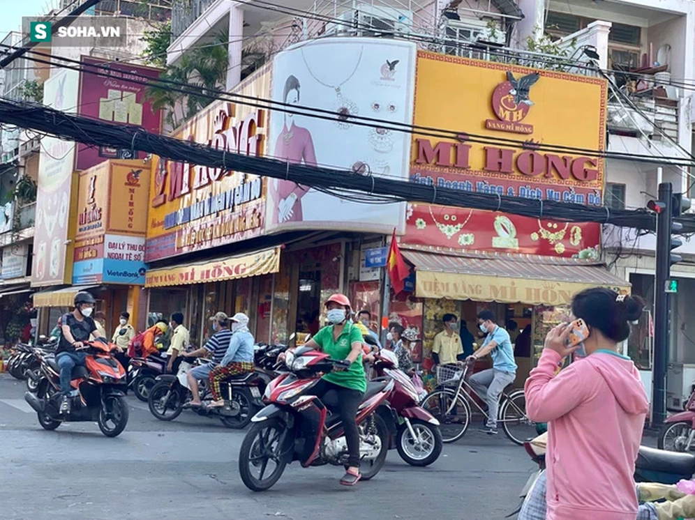 Cận cảnh những mẫu trang sức vàng tại Tiệm Vàng Mi Hồng