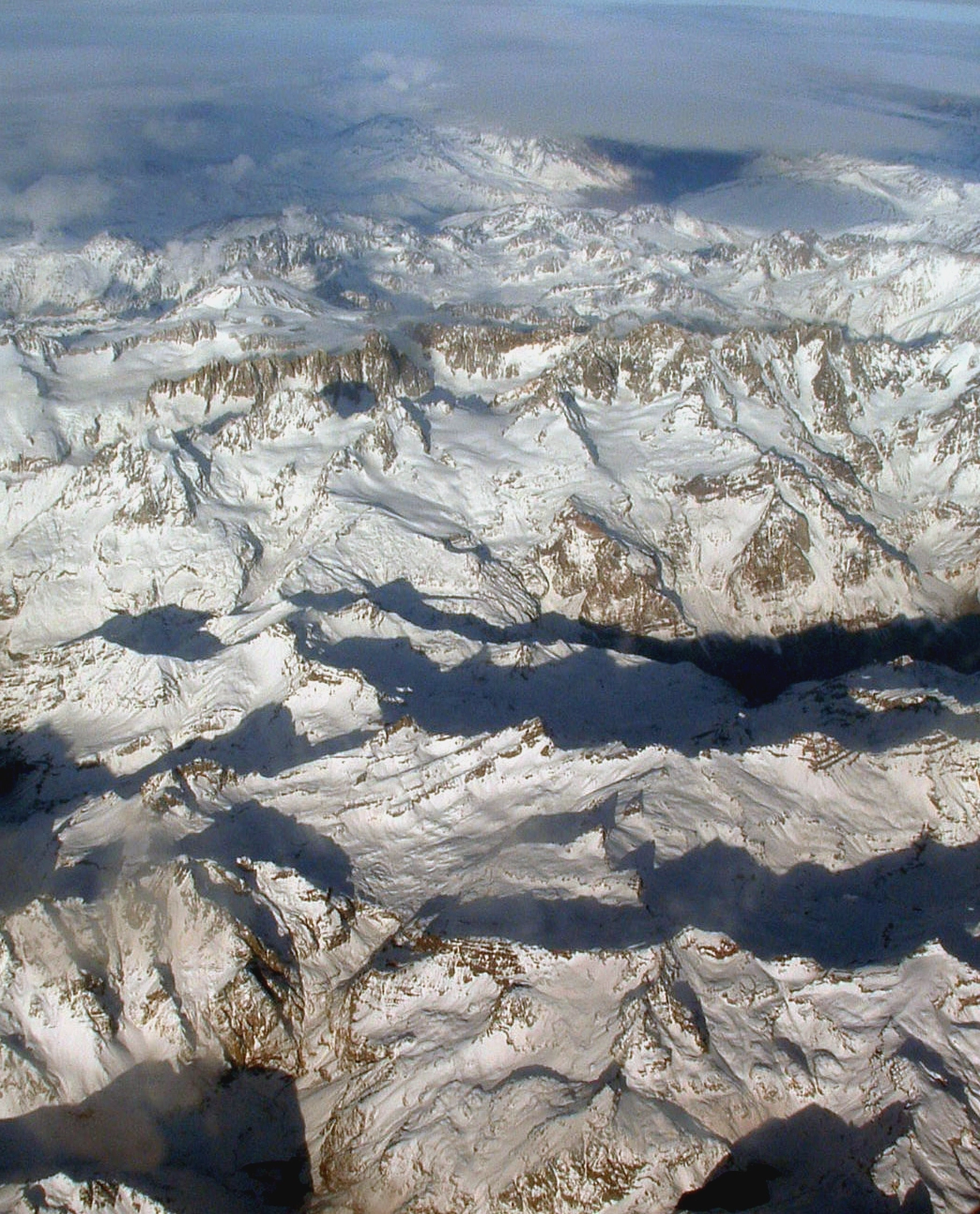 Cảnh núi lửa trên Dãy Andes