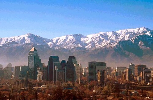 Cảnh quan núi Andes nhìn từ Santiago