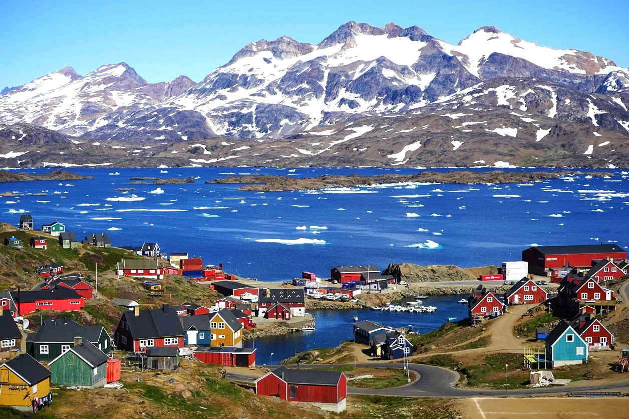 Cảnh quan thiên nhiên hùng vĩ của Greenland với băng tuyết