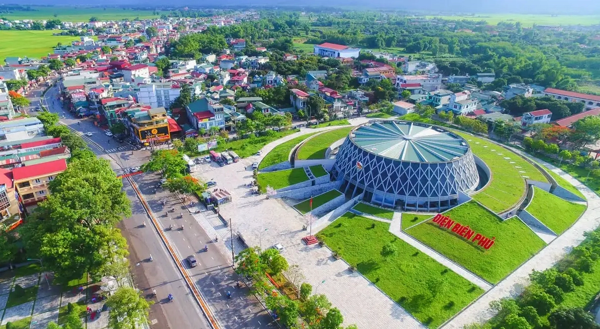 Cảnh quan thiên nhiên và văn hóa Điện Biên