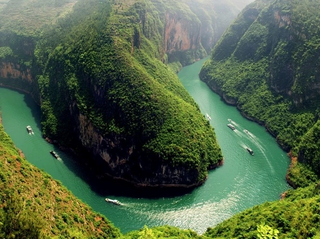 Cảnh sinh hoạt trên sông Trường Giang