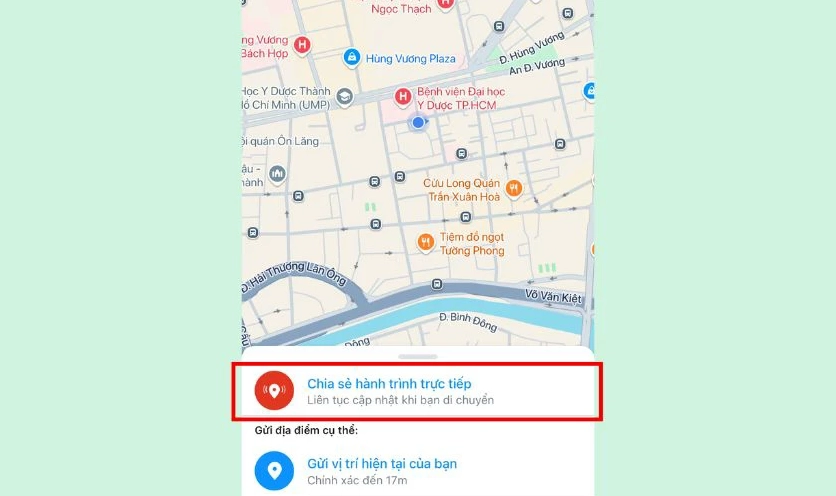 Chạm vào biểu tượng vị trí trên Google Maps