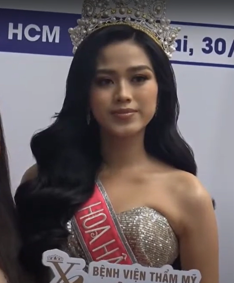 Chân dung Hoa hậu Đỗ Thị Hà