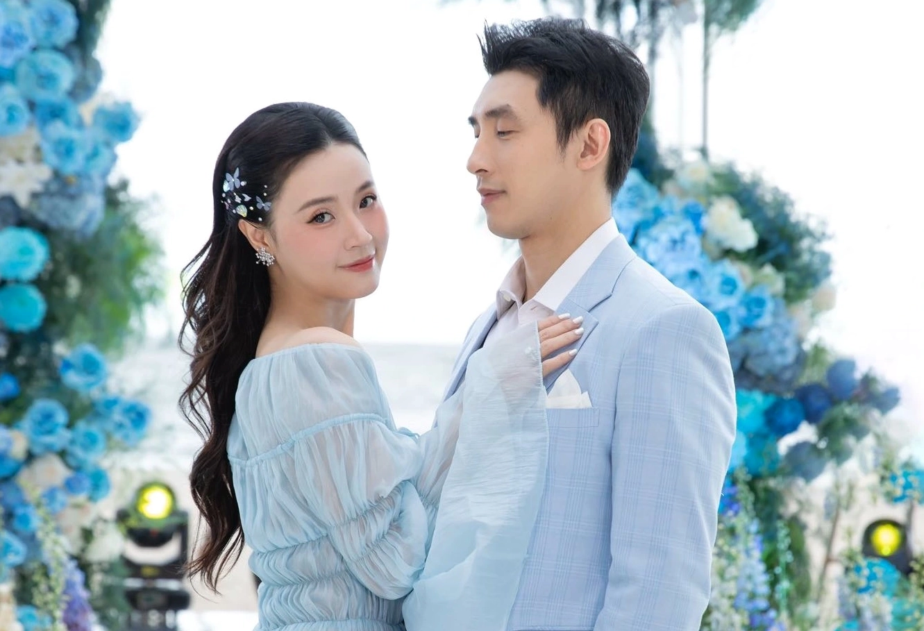 chong-midu-hanh-trinh-tinh-yeu-va-cuoc-song-hon-nhan-vien-ma_384