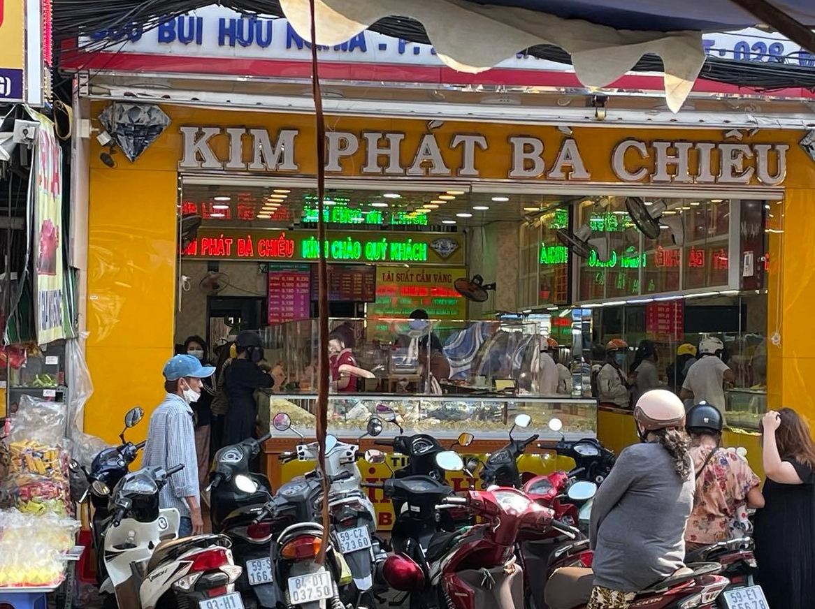 Chùm ảnh các mẫu trang sức vàng tại tiệm