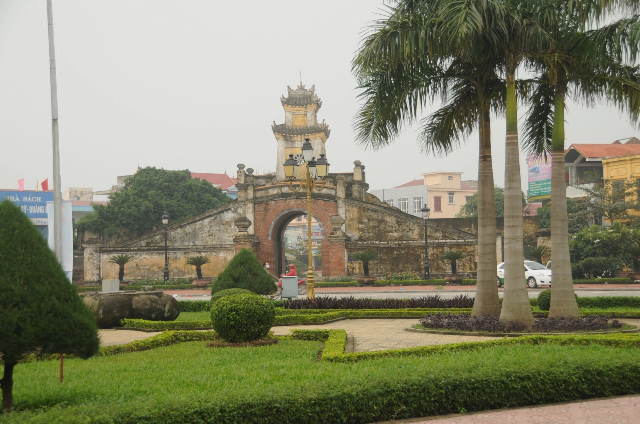 Cổng thành cổ Đồng Hới
