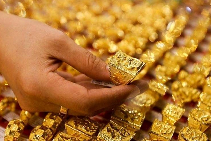 Cửa hàng Vàng Bạc Mão Thiệt trưng bày sản phẩm