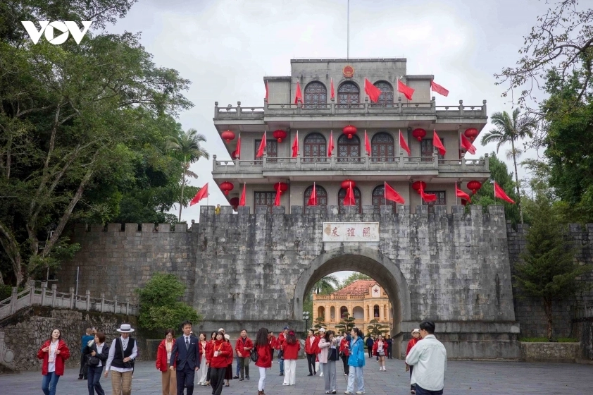 Cửa khẩu Hữu Nghị nhìn từ trên cao