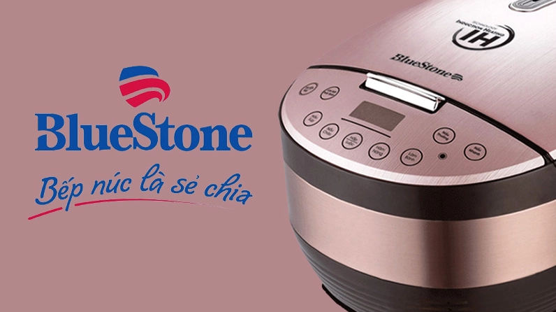 Gia đình sử dụng sản phẩm Bluestone