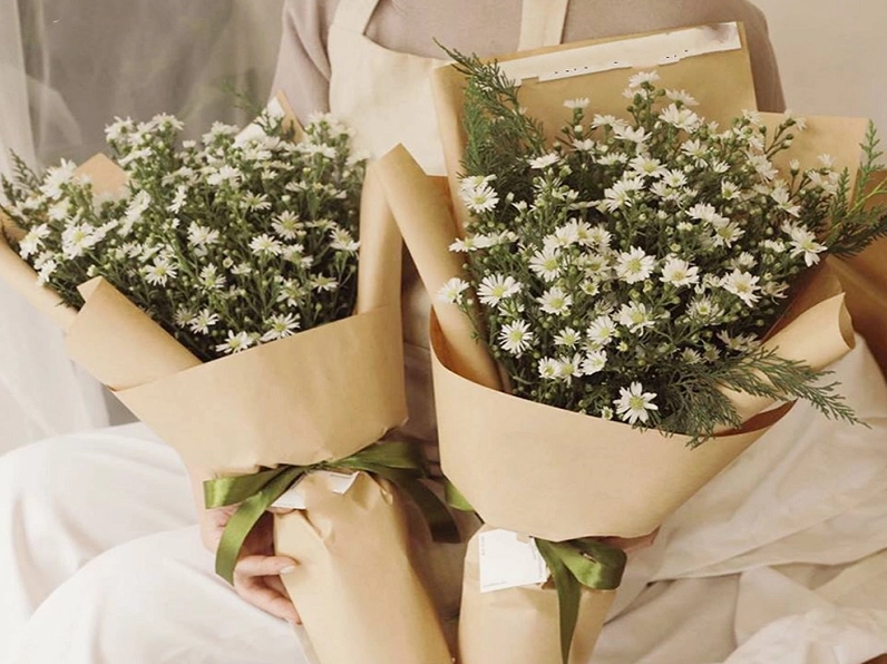 Giấy gói hoa màu xanh độc đáo