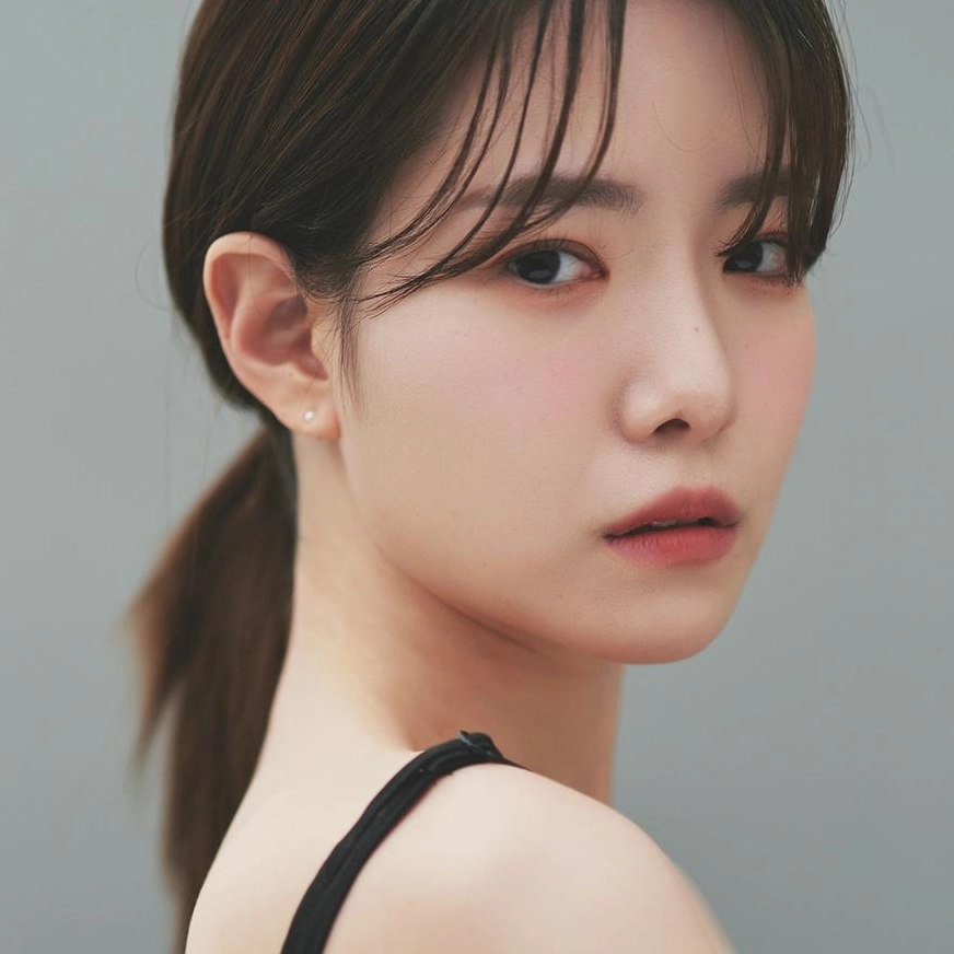 Ha Seung-ri trong một cảnh phim