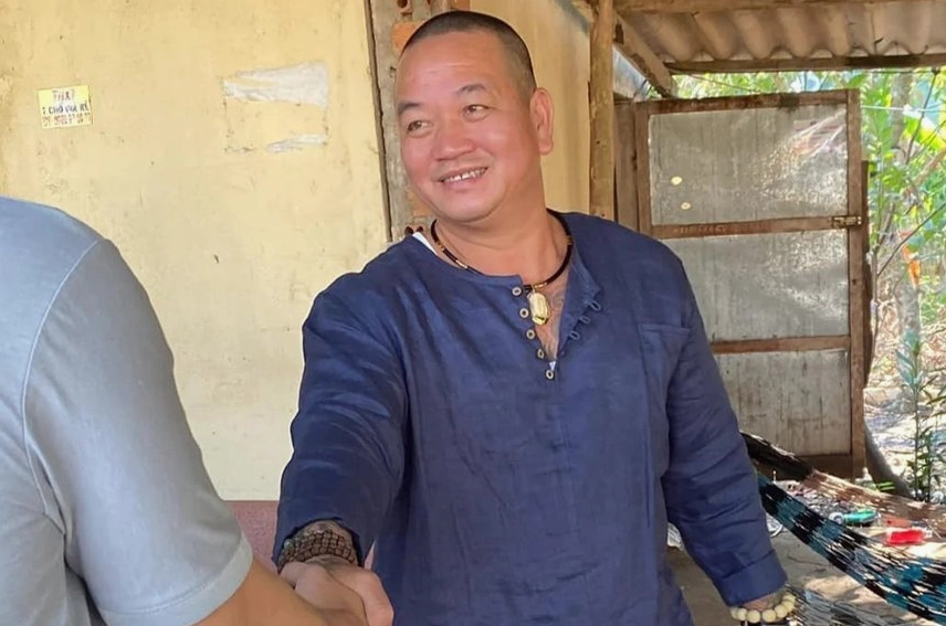 hai-banh-sinh-nam-bao-nhieu-he-lo-thong-tin-oi-tu-cua-hot-ti_927