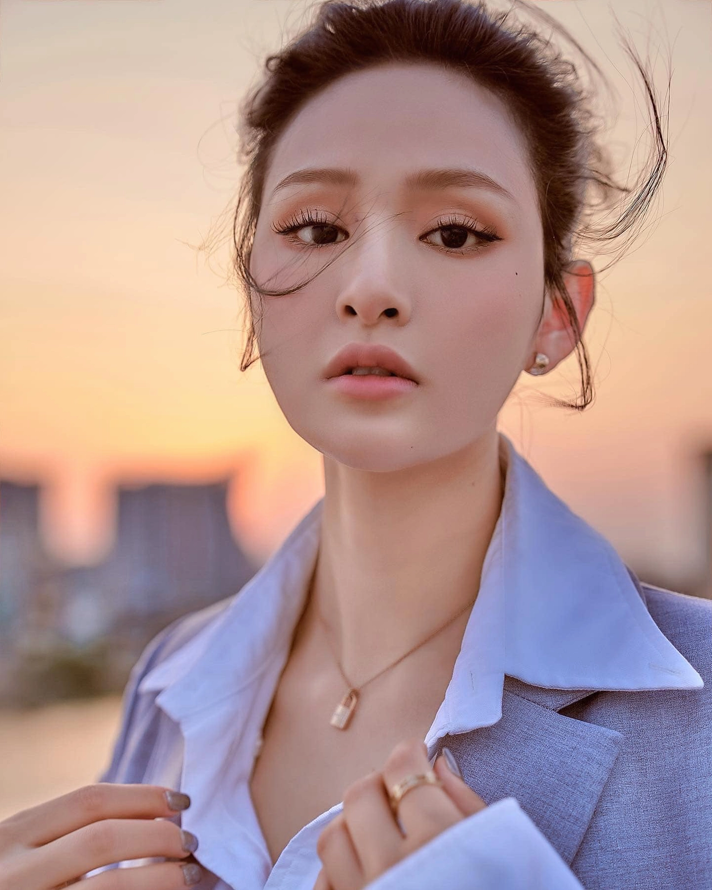 Hiền Hồ với phong cách thời trang cá tính