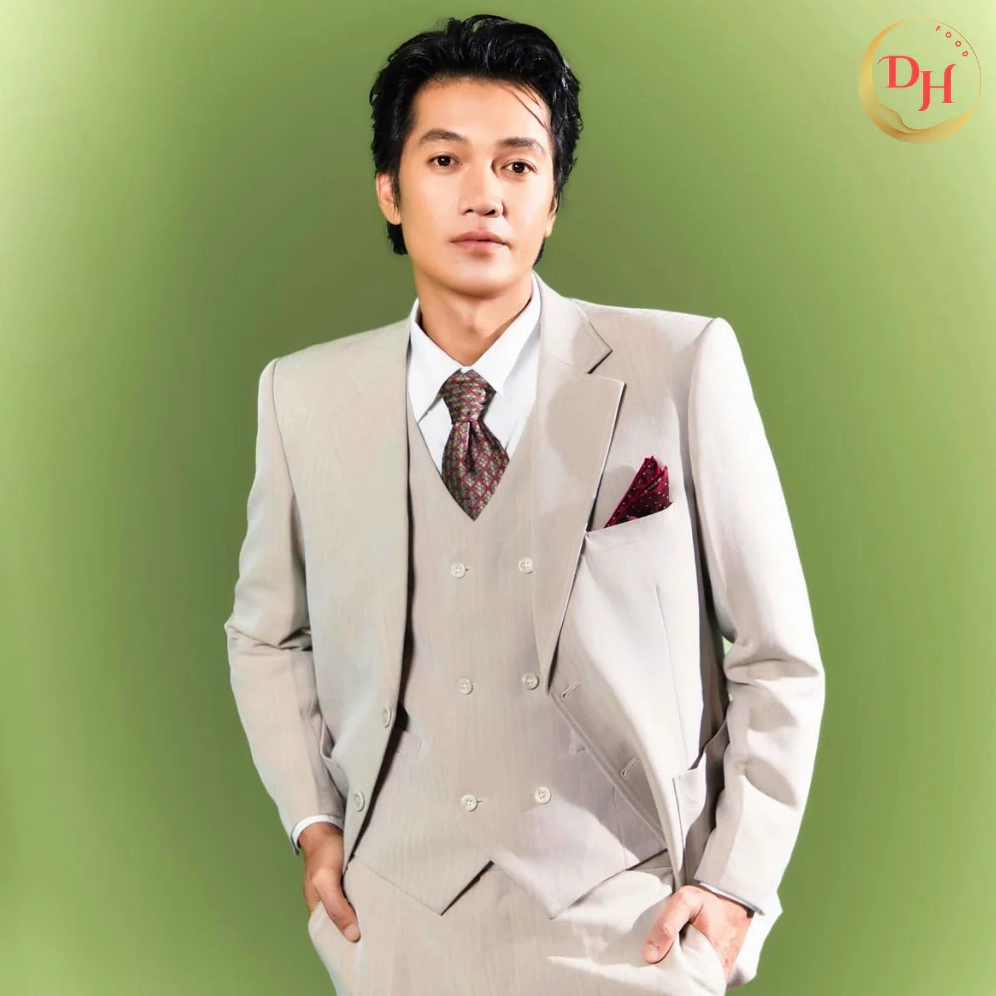 Hình ảnh chân dung diễn viên Quang Tuấn