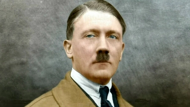hitler-la-nguoi-nuoc-nao-he-lo-su-that-gay-soc-ve-nguon-goc-_207