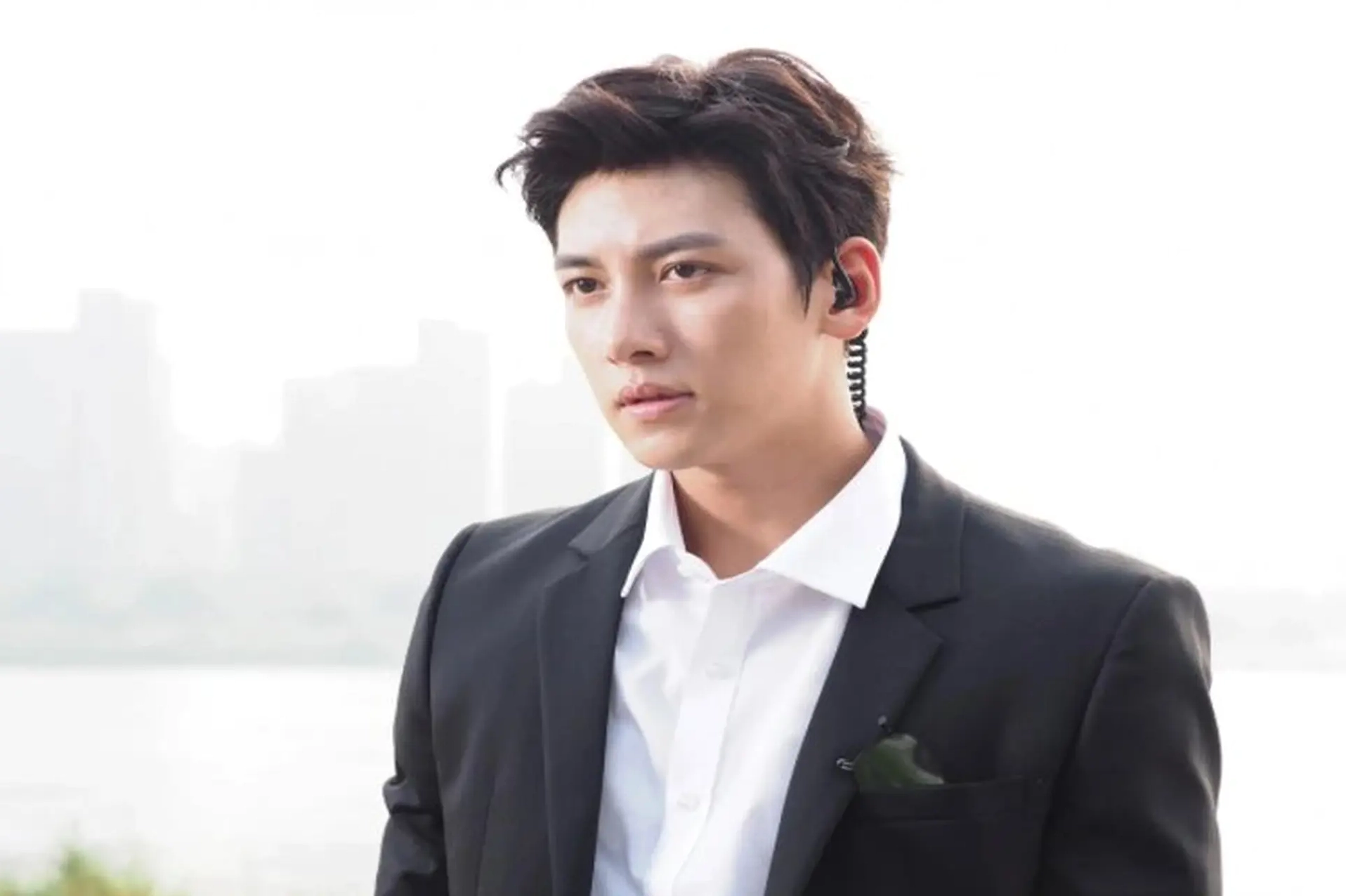 Ji Chang-Wook trong buổi họp báo phim.