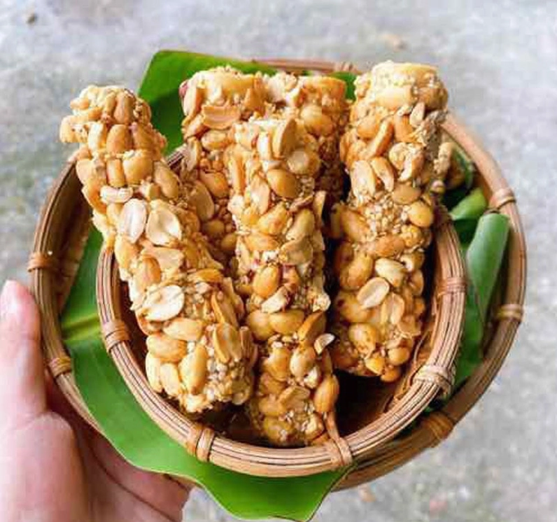 Kẹo đậu phộng làm quà