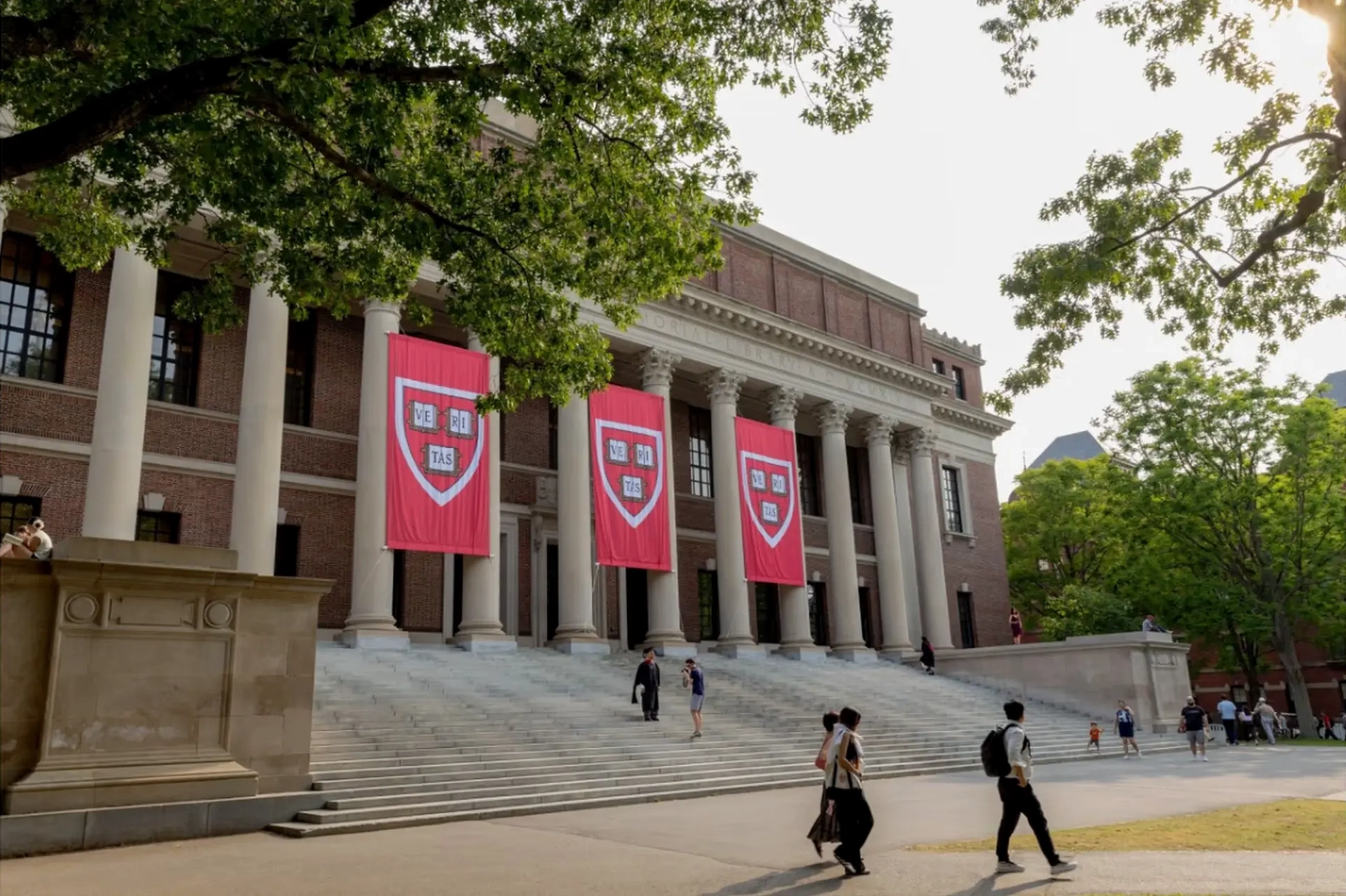 Khuôn viên Trường Đại học Harvard nhìn từ trên cao