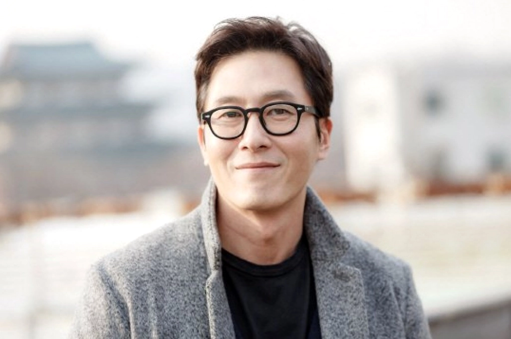 kim-joo-hyuk-cuoc-oi-va-di-san-cua-nguoi-nghe-si-tai-hoa_572