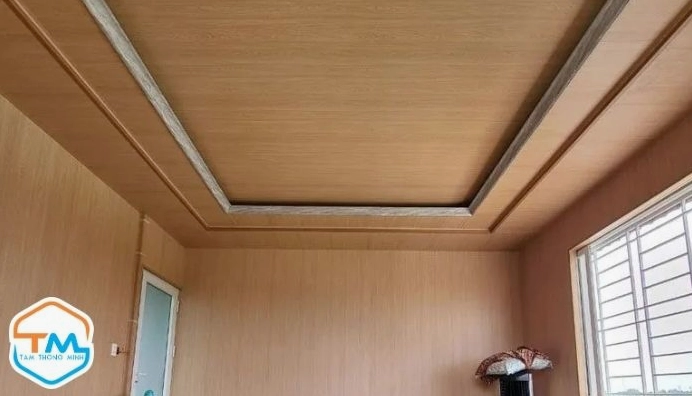 La phông trần nhựa PVC giả gỗ hiện đại