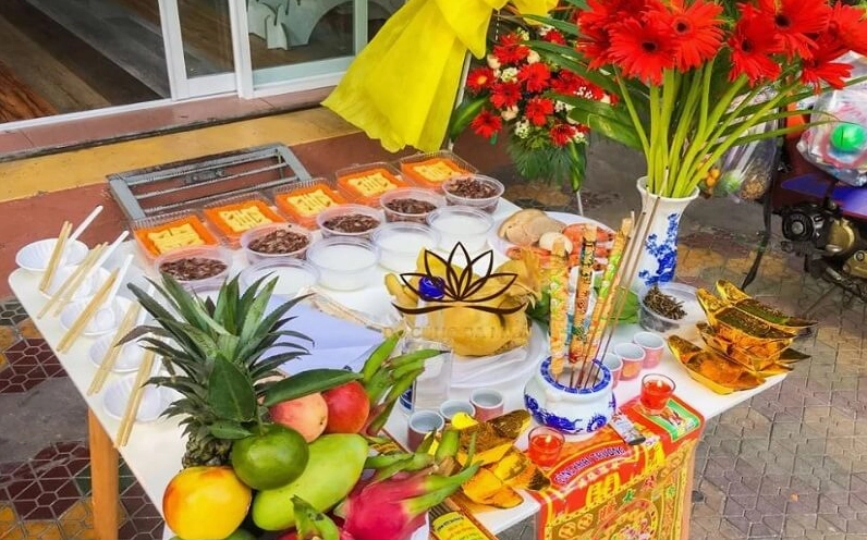 Lễ cúng Tam Tai tại nhà