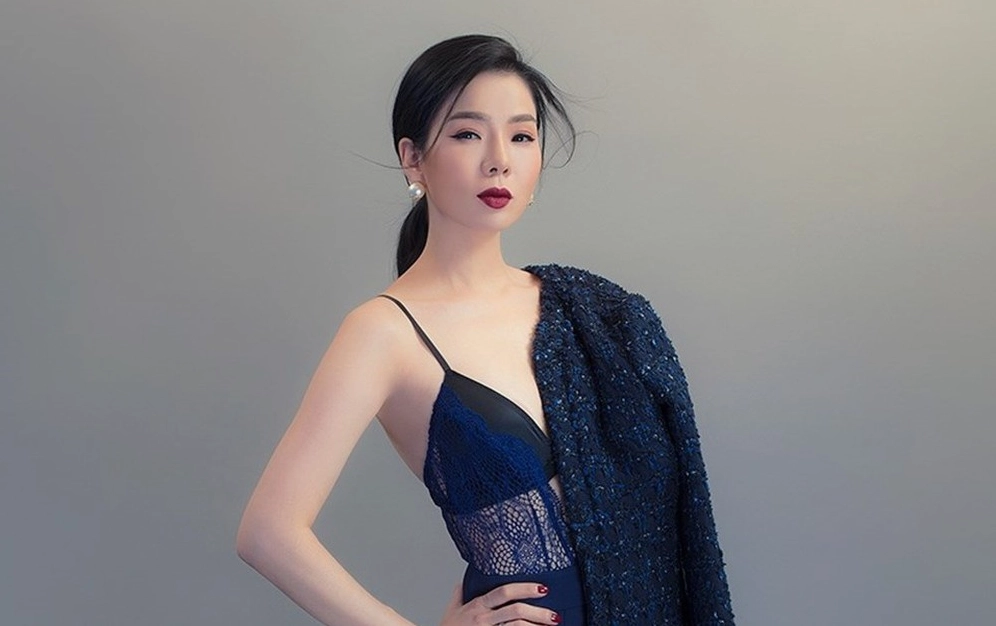 le-quyen-sinh-nam-bao-nhieu-he-lo-tuoi-that-cua-nu-hoang-bol_180