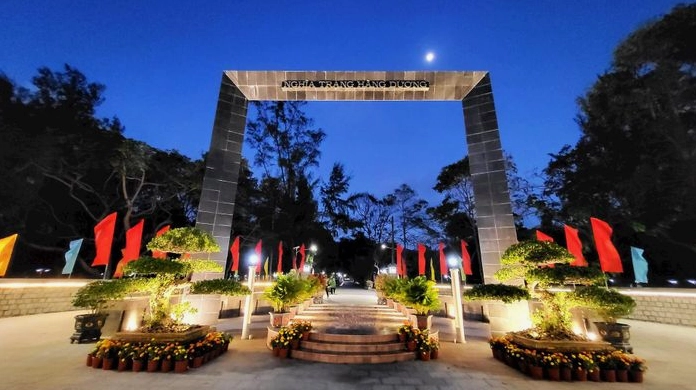Lễ viếng mộ chị Võ Thị Sáu tại Nghĩa trang Hàng Dương