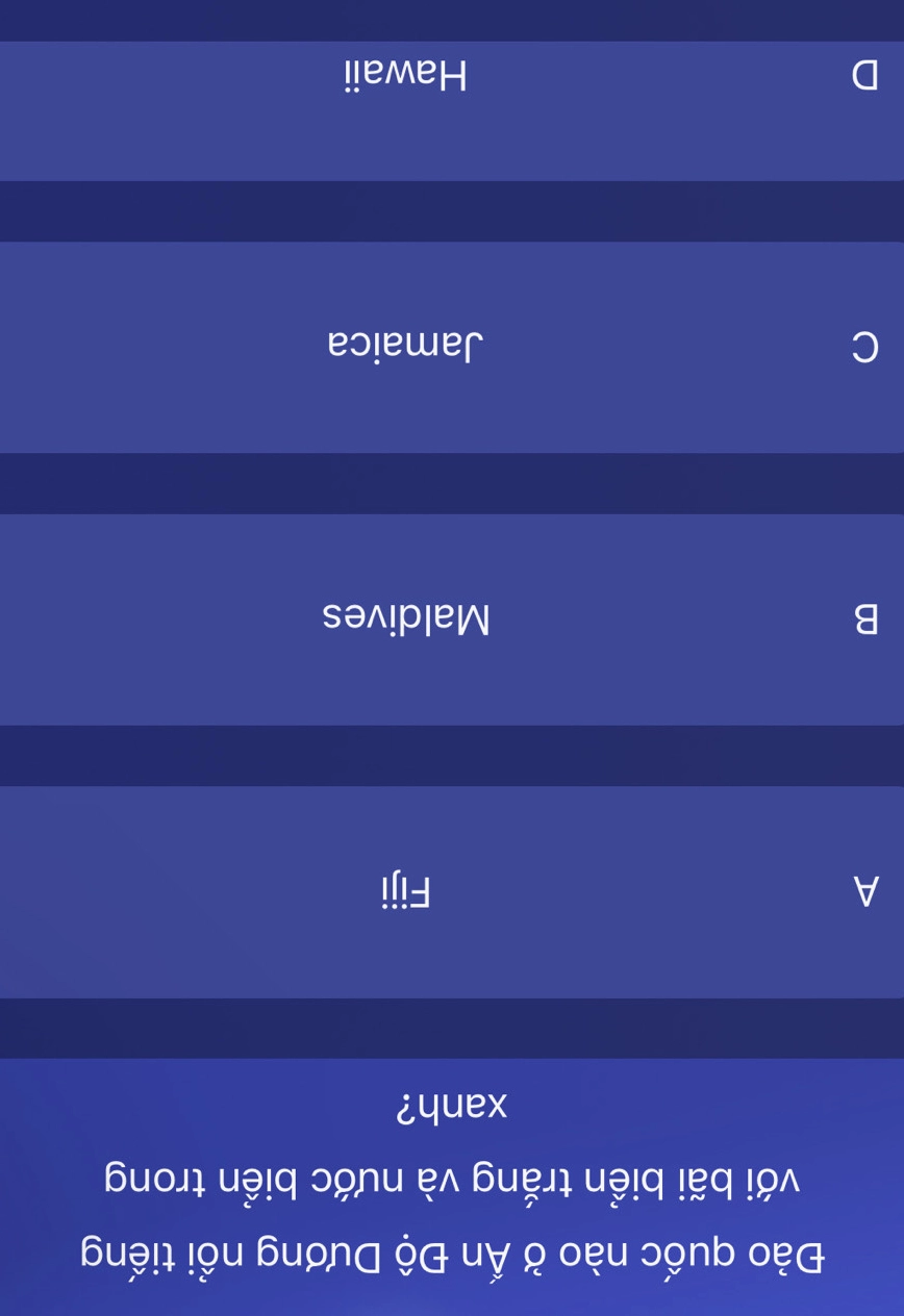 Mặt nước trong xanh của Maldives