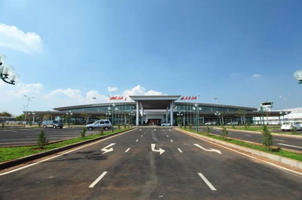Máy bay tại sân bay Buôn Ma Thuột
