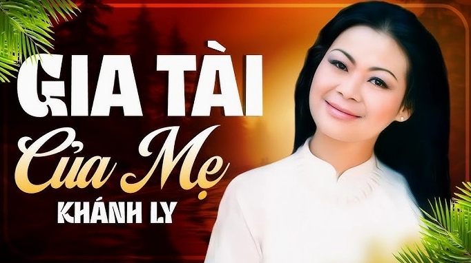 Mẹ đang ôm con