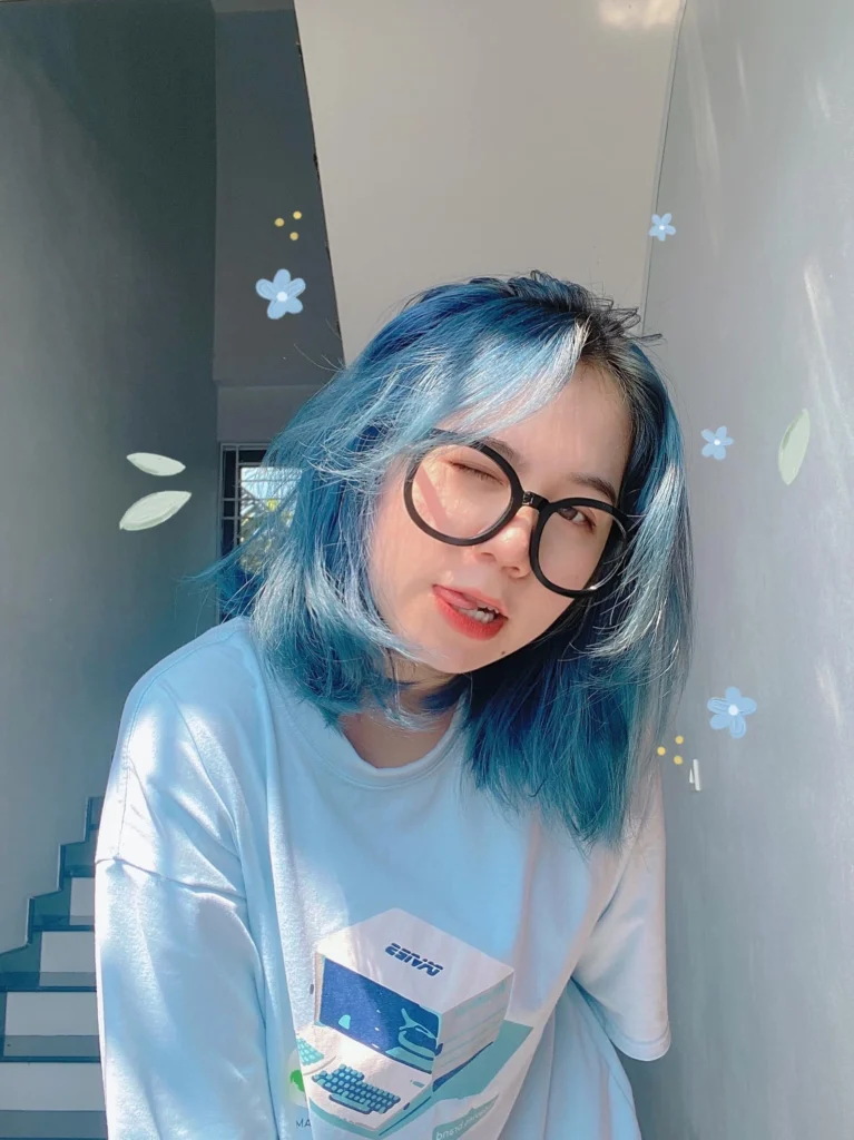 meo-simmy-la-ai-he-lo-bi-an-ve-nu-streamer-ang-yeu-2026_458