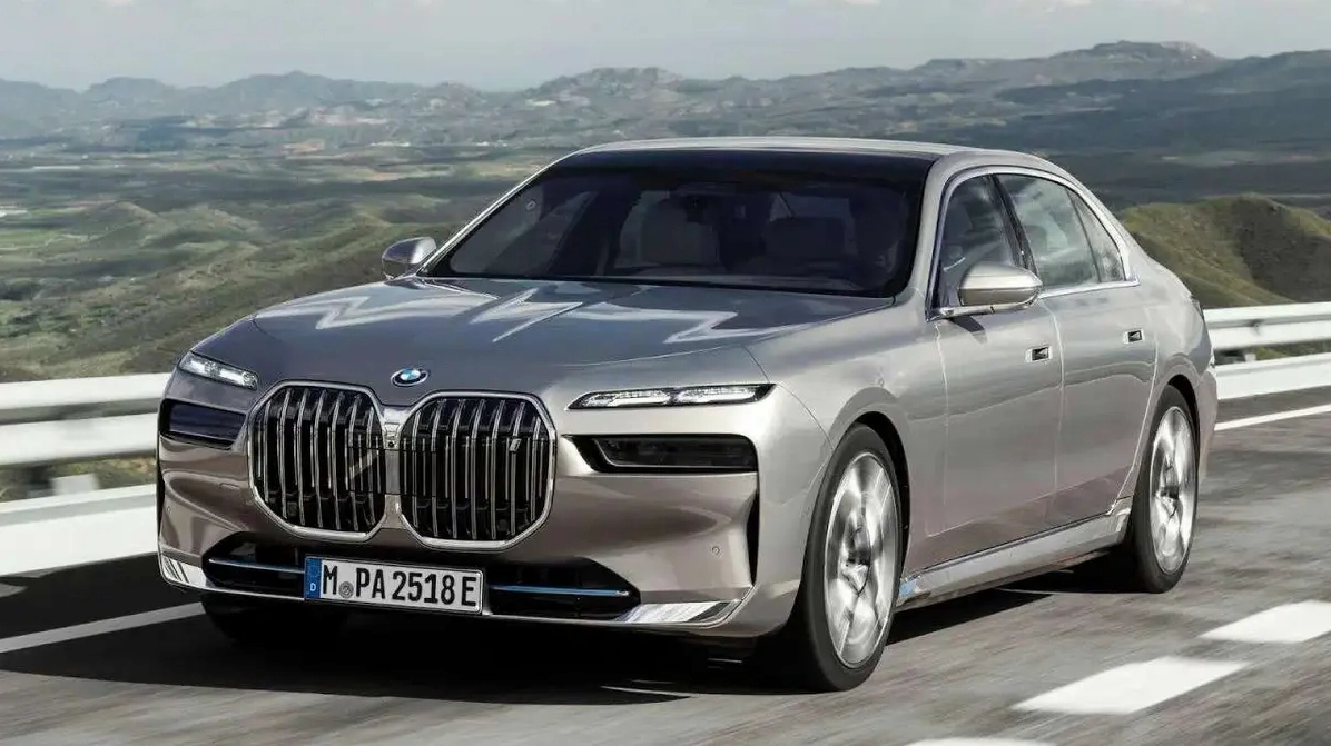 Một chiếc xe máy BMW cổ điển