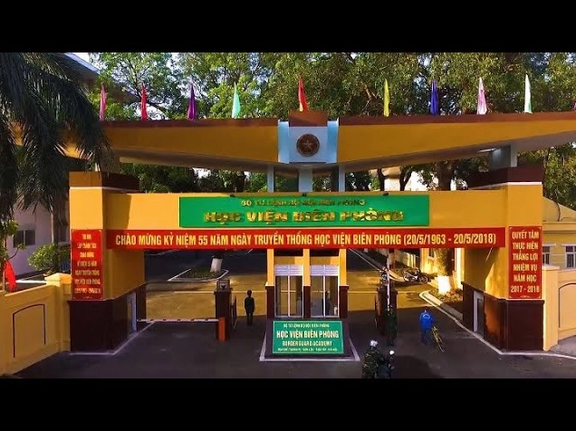 Nghi thức chào cờ tại Học viện Biên phòng