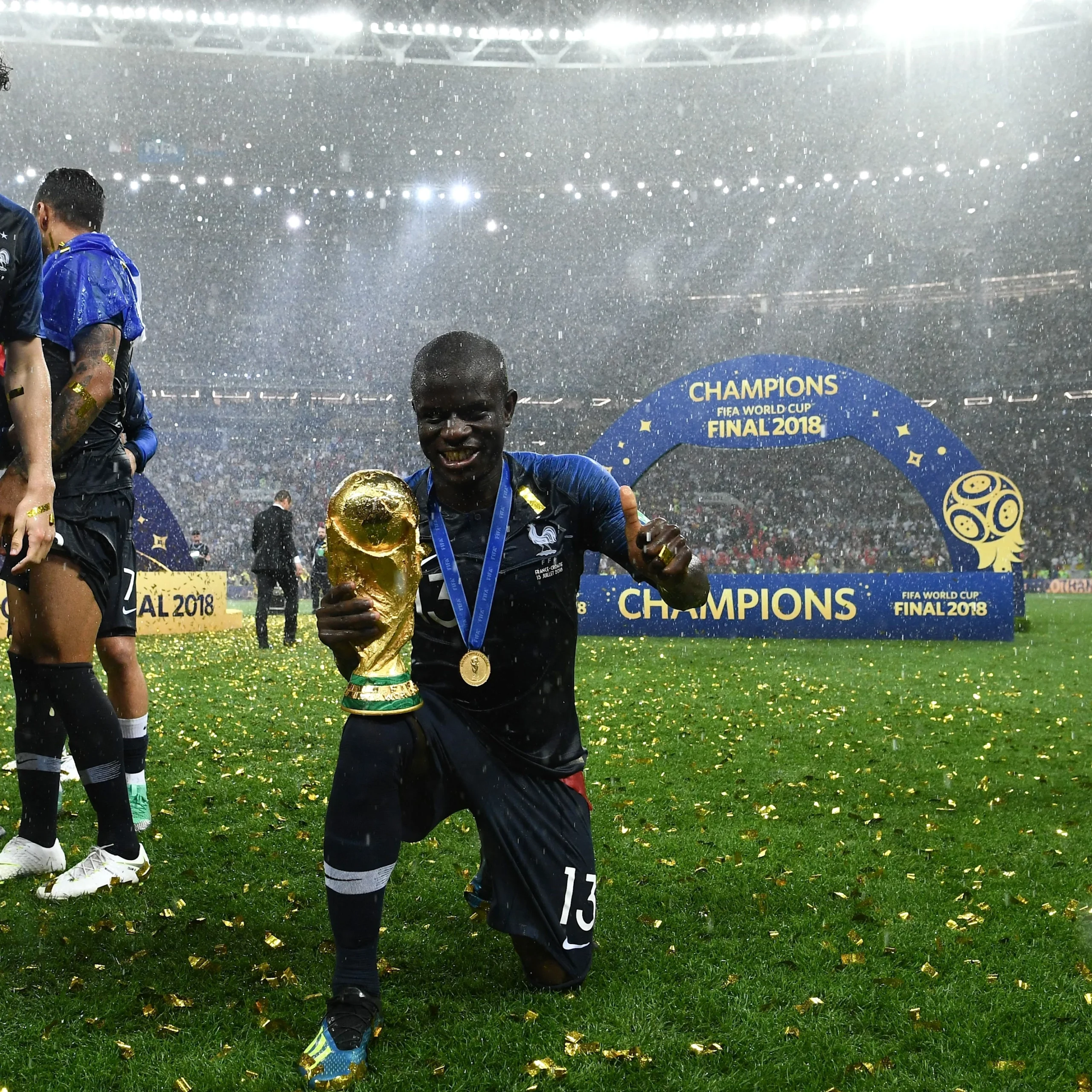 N'Golo Kanté trong màu áo Chelsea