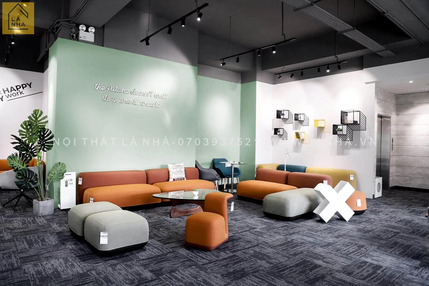 Nội thất thông minh trưng bày tại showroom
