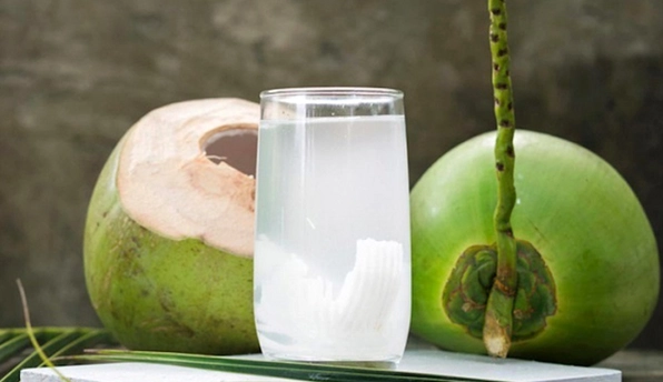Nước dừa tươi mát