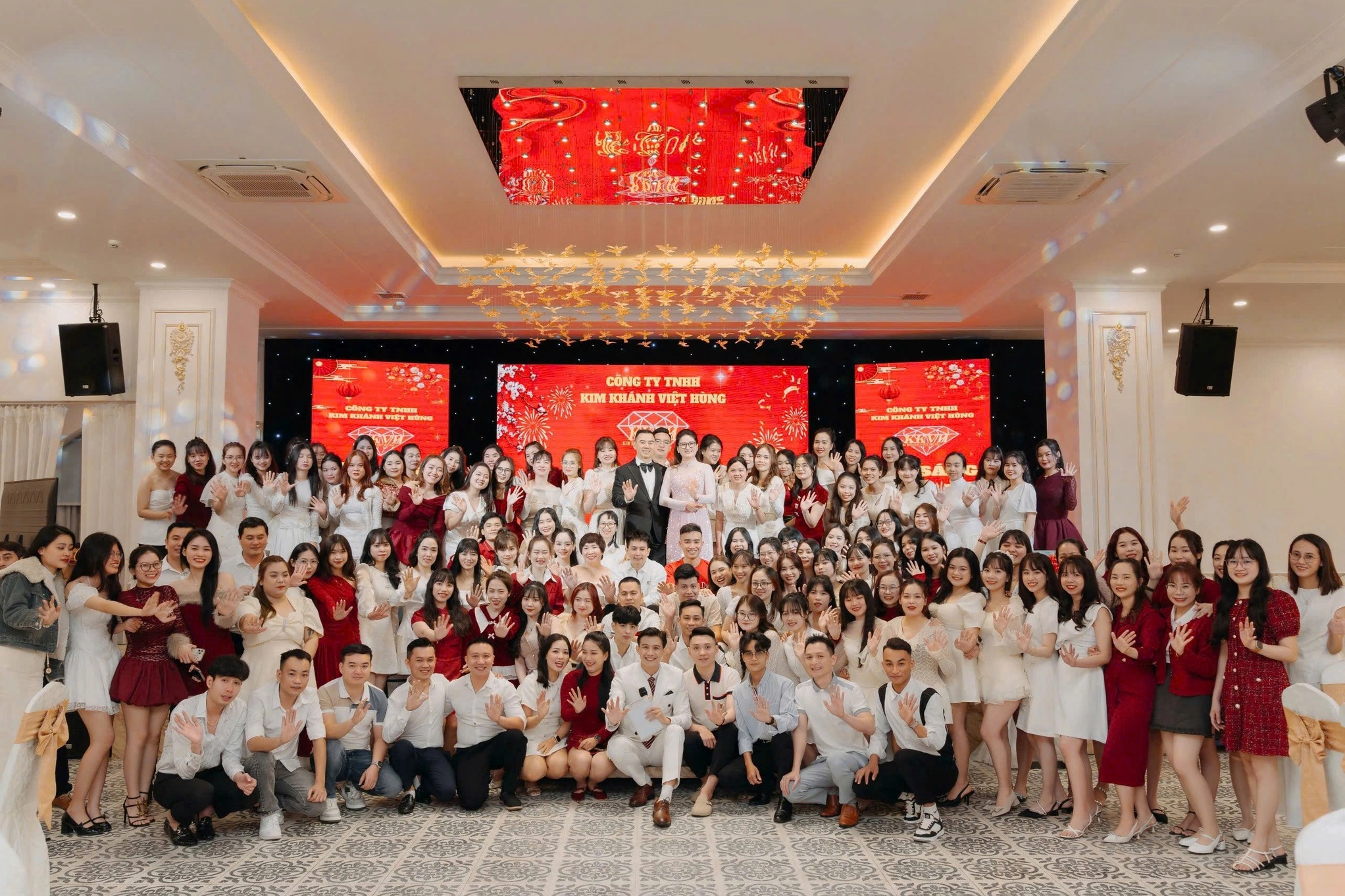 Đội ngũ nhân viên Kim Khánh Việt Hùng