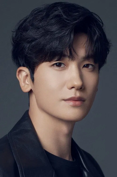 Park Hyung-sik và Park Bo Young trong phim Strong Woman Do Bong Soon.