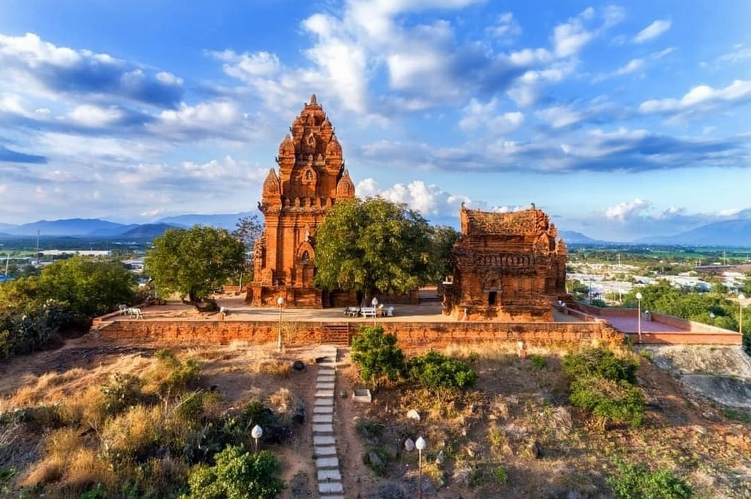 thap-po-klong-garai-bieu-tuong-cham-co-va-kien-truc-oc-ao_187