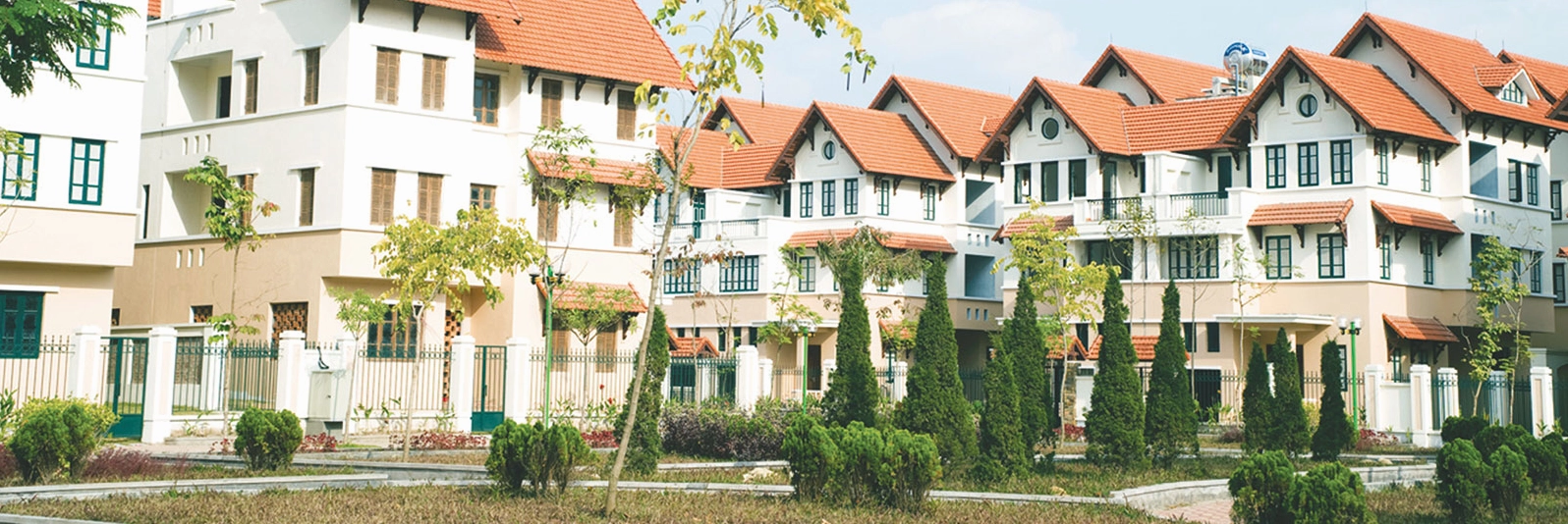 Tiến độ xây dựng tại khu đô thị Việt Hưng