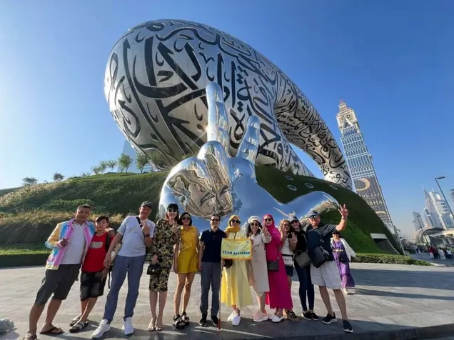 Toàn cảnh thành phố Dubai với Burj Khalifa