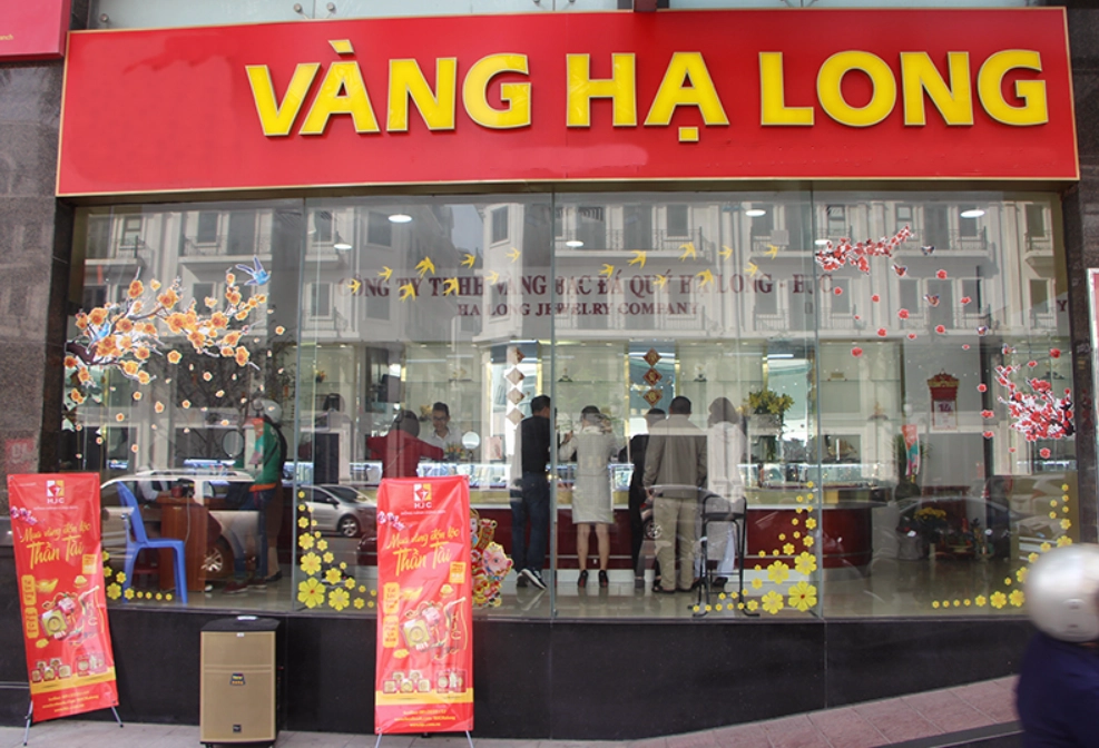 Trang sức vàng tại Hạ Long